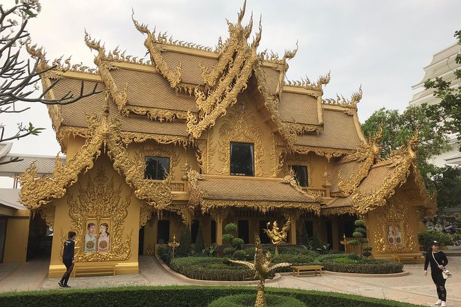 Best 2-Day: Explore Chiang Rai Landmarks from Chiang Mai, Private Trip - Guides and drivers: why this tour feels personal