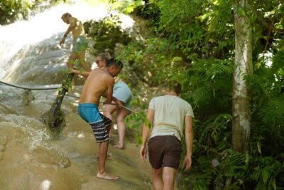 Bua Tong Waterfall Adventure& Huge Cave included Thai Buffet Tour - The hike to Nam Phu Chet Si: seven colors fountain in a quiet pocket