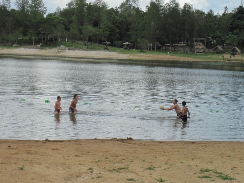 Chiang Mai: 24 km Leisure Cycling & swim Lake Huay Tueng Tao - The bike ride itself: about 3 hours, designed for real sightseeing