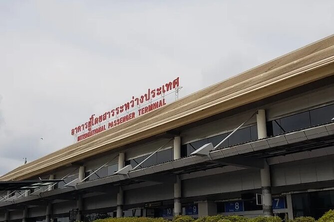 Chiang mai Airport to Chiang Mai Town Private Transportation - Meeting the driver at Chiang Mai Intl: the part that matters most