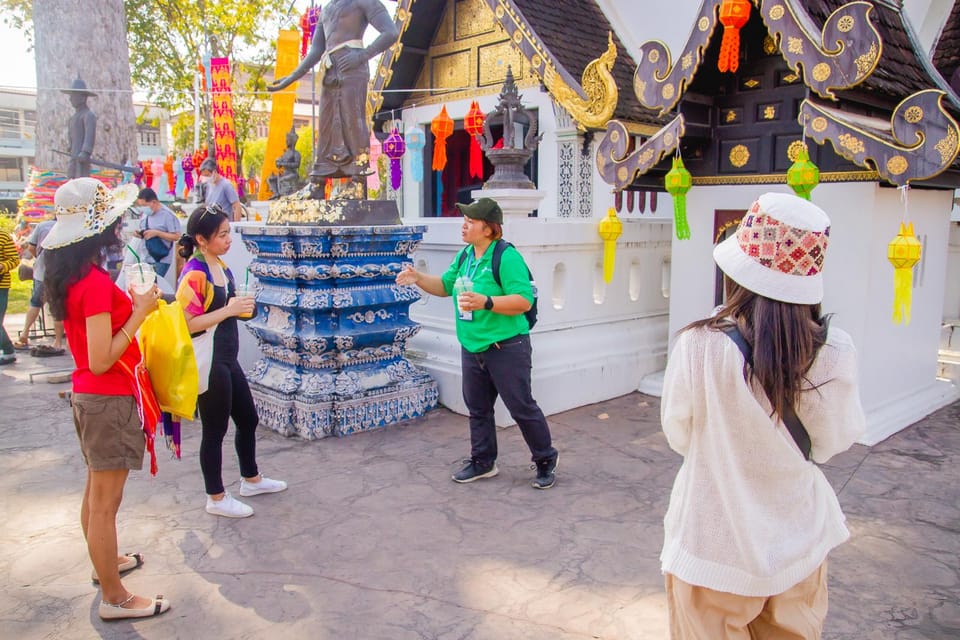 Chiang Mai: Chiang Mai Old City Twilight Walking Tour - Wat Chedi Luang: the stop with scale and stories