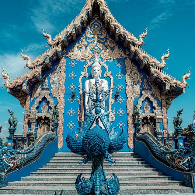 Chiang Mai: Chiang Rai Temples & Black House Discovery Tour - Wat Rong Suea Ten Blue Temple: Tiger-Linked Legends Through Color