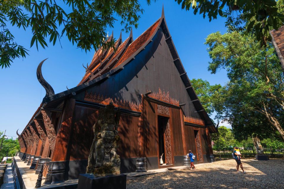 Chiang Mai: Chiang Rai Temples & Black House Discovery Tour - Price and Value: Is $51 a Fair Deal?