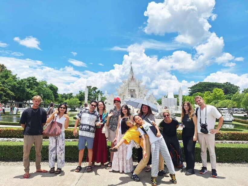 Chiang Mai: Chiang Rai Temples Day Trip with Lalita Cafe - Key things you’ll notice on this trip