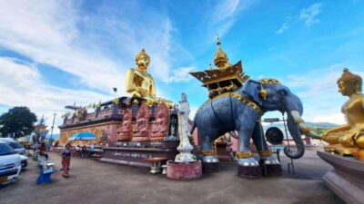Chiang Mai: Chiang Rai Temples Day Trip with Lalita Cafe - Getting There From Chiang Mai: The Early Van and the Long Road