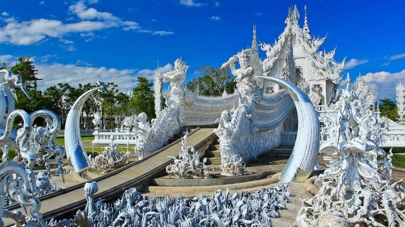 Chiang Mai: Chiang Rai White, Blue & Black Temples Day Tour - Key things to know before you go