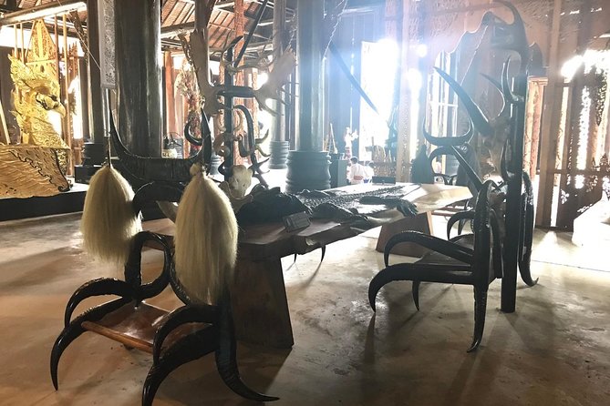Chiang Mai-Chiang Rai:White+Black+Blue Temple+Golden Triangle+Boat Trip - Longneck Karen Village: what package B adds, and how to decide