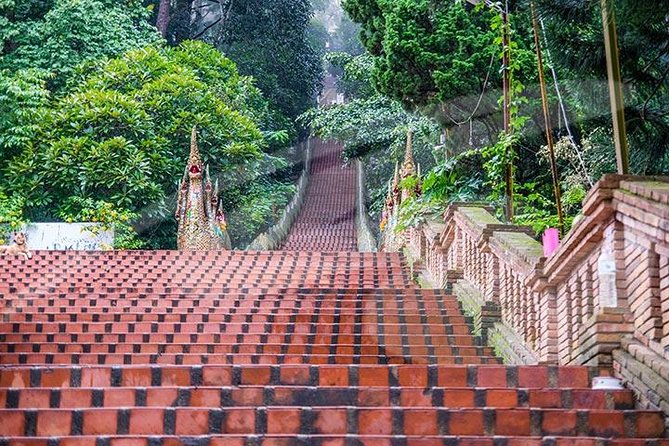 Chiang Mai City and Temples Half-Day Tour - Guides Matter: Clear English, Friendly Answers, and Monk Insight
