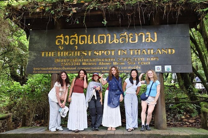 Chiang Mai: Doi Inthanon, Waterfalls, and Hill Tribe Village - The Hmong market: a short taste, not a long shopping spree