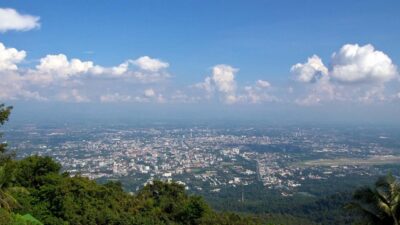 Chiang Mai: Doi Suthep and Hmong Village Half-Day Tour - The Drive Up: Where “Scenic Views on the Way” Actually Matters