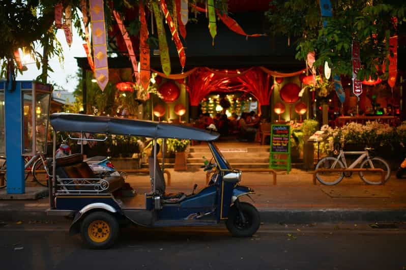 Chiang Mai: Evening Foodie Tour - Key things that make this tour worth it