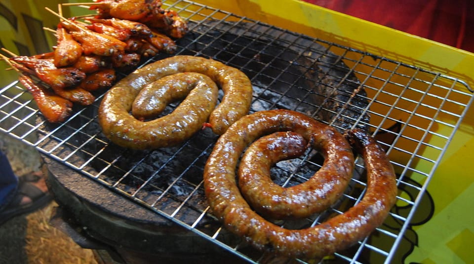 Chiang Mai: Evening Foodie Tour - The guide matters: English that actually helps