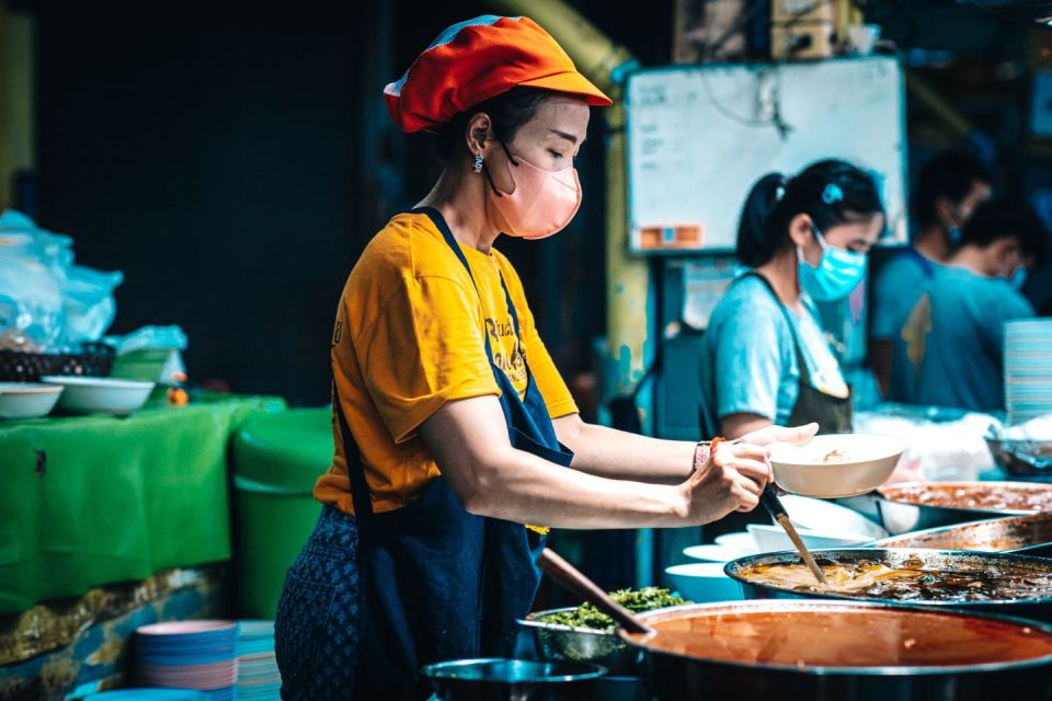 Chiang Mai: Food Tour by Songtheaw Truck with 15+ Tastings - What you’ll taste: Khao Soi, sai oua, larb, Shan specialties