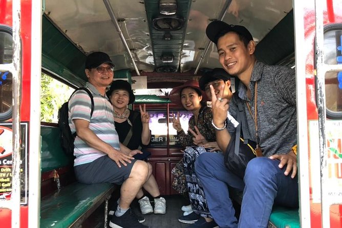Chiang mai Foodies and Historic Walk - The Thai meal and coffee: plan your afternoon around it