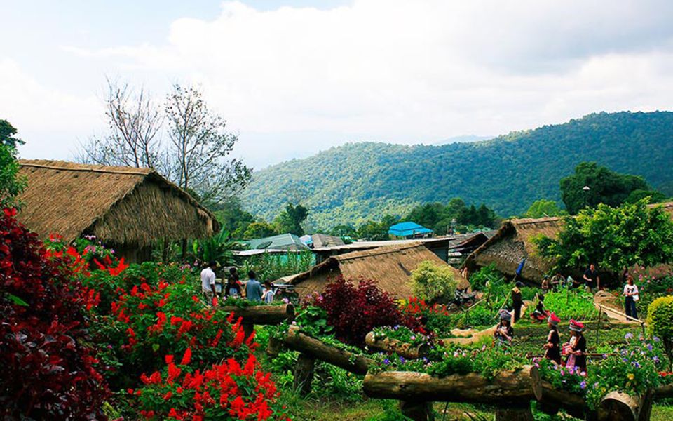 Chiang Mai: Half day Doi Suthep and Meo Village - Small group (up to 10): why it’s better than the big-bus approach
