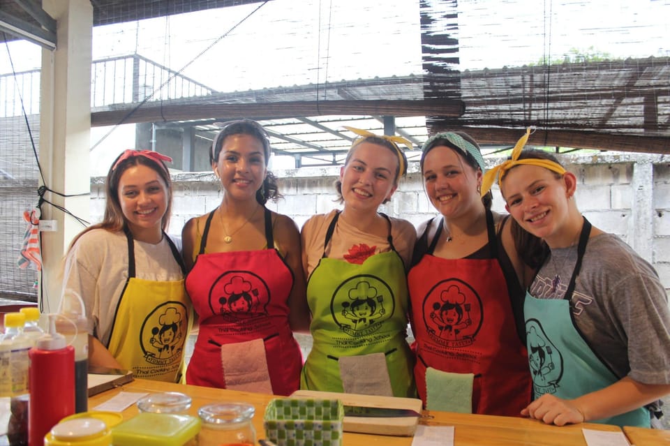 Chiang Mai: Half Day Morning Cooking Class with Market Tour - Should you book this Chiang Mai cooking class?