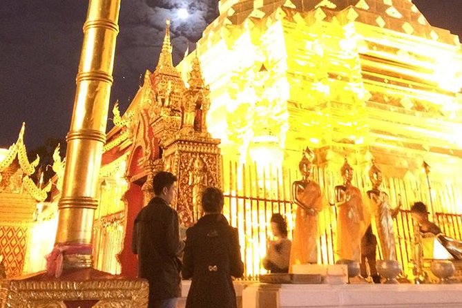 Chiang Mai : Hill Tribe Ways & Evening Chanting at Doi Suthep Temple Small Group - Inside the evening ceremony: what you’re actually seeing
