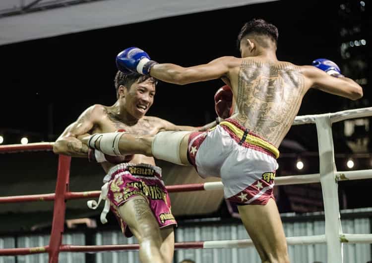 Chiang Mai: Kalare Night Bazaar Boxing Stadium Muay Thai - What Muay Thai looks like live: feet, elbows, knees, and clinch grit