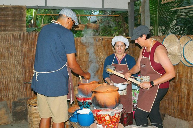 Chiang Mai Lanna Northern Thai Cooking Experience with Locals - Key Highlights at a Glance
