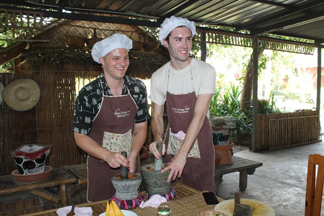 Chiang Mai Lanna Northern Thai Cooking Experience with Locals - The Four Lanna Dishes Plus Dessert: What You’ll Cook
