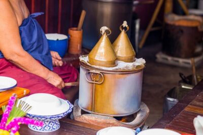 Chiang Mai Michelin Food Walking Tour with Professional Tour Guide - Stop 1: Lung Khajohn Wat Ket for Chiang Mai’s First Street-Food Step