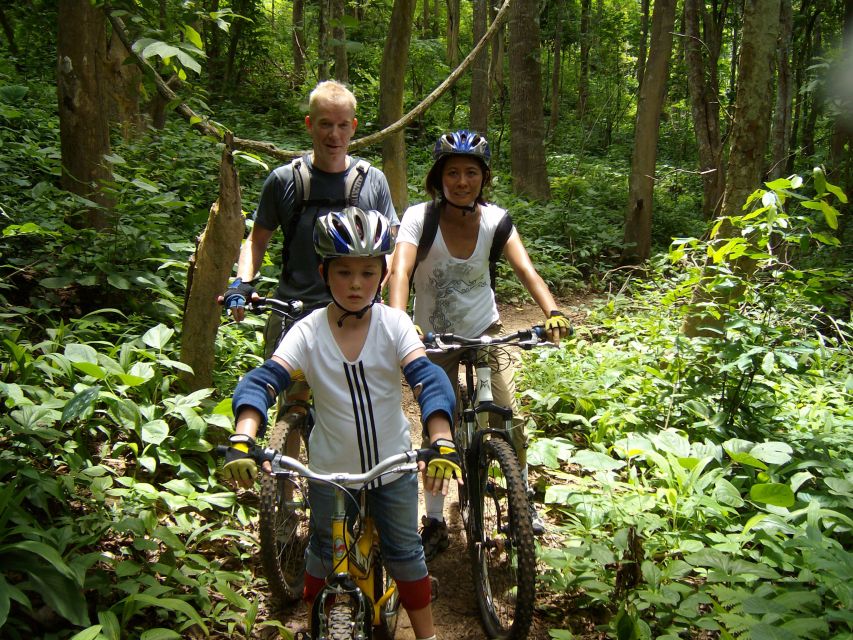Chiang Mai: Rainforest Guided Mountain Biking Tour - Midday at Mae Kuang Dam: lunch, photos, and a long second push