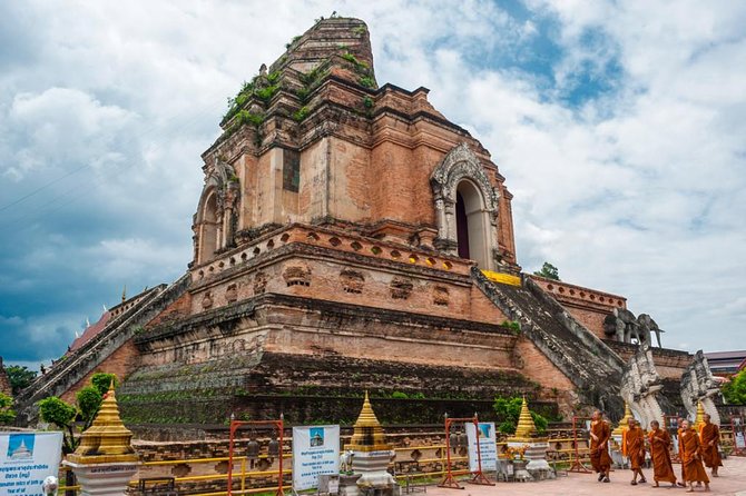Chiang Mai Temples & City - Wat Chiang Man: where Chiang Mai’s story starts