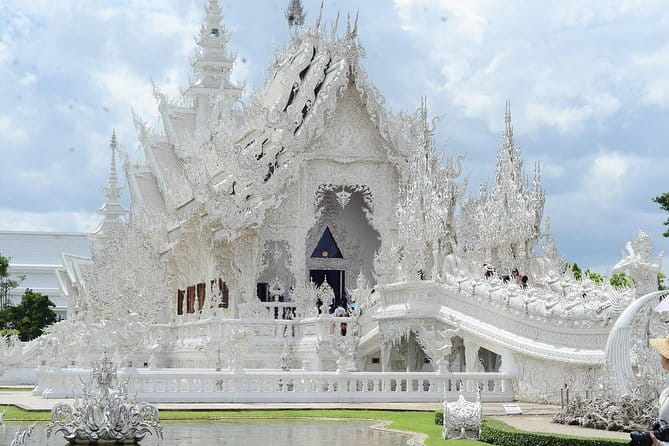 Chiang Mai Temples & Old City Hidden Gems Small Group Tour 2 Hrs - Price and Value: Why $19 Works for What You Get