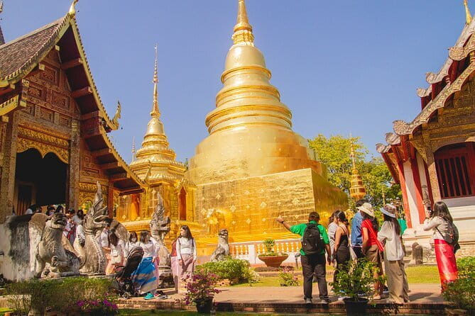 Chiang Mai Temples Visit Walking Tour with Ex-Monk Guide Part 1 - Wat Phan Tao: the teakwood ordination hall (and the royal tie-in)