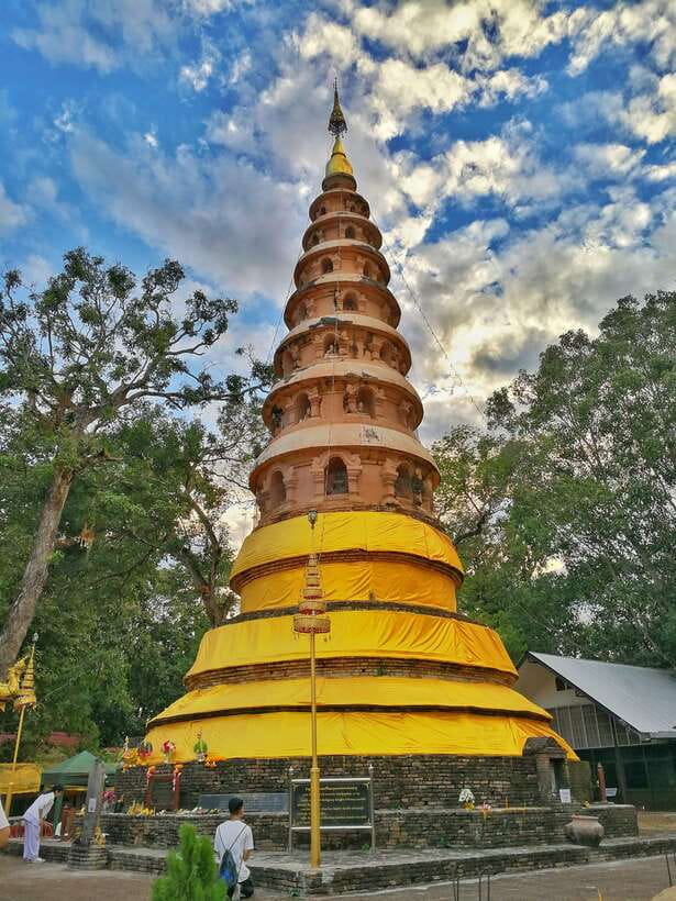Chiang Mai:Hidden Gems: From Ancient Ruins to Serene Temples - A one-day Lanna circuit built for calm ruins and wide countryside views
