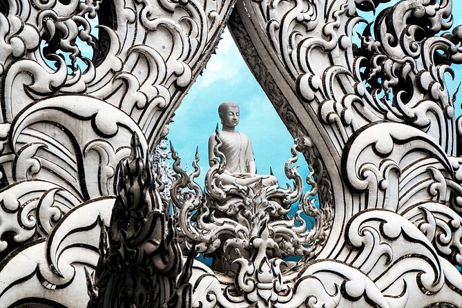 Chiang Rai Famed Temples and Golden Triangle Tour from Chiang Mai - Karen Long Neck Village: What You Can Learn in 30 Minutes