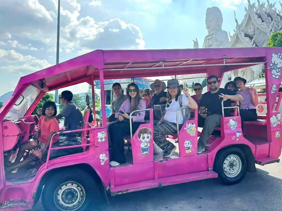 Chiang Rai IG Lalitta Cafe and White, Blue, Red Temples Tour - Lalitta Cafe: Why This Chiang Rai Stop Gets People Clicking Check-In Photos