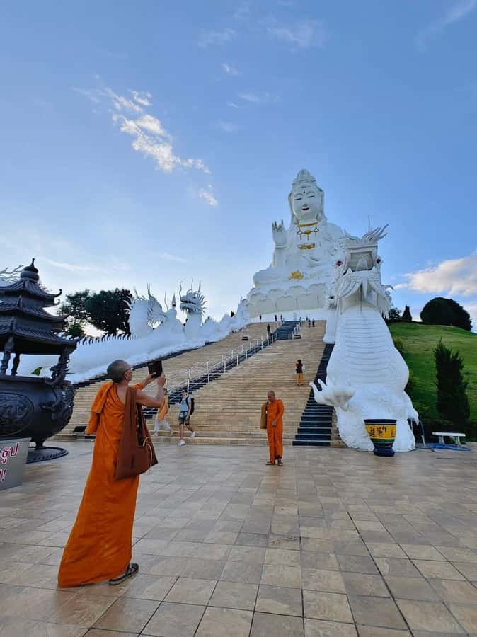 Chiang Rai IG Lalitta Cafe and White, Blue, Red Temples Tour - Long Neck Village Option: A Cultural Stop With an Extra Fee Reality