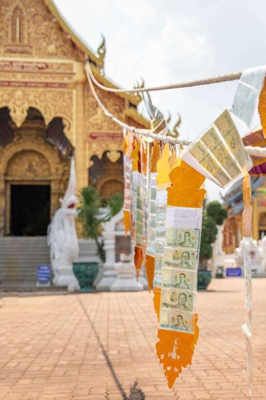 Chiangma: Wat ban den, Blue Temple & Sticky Waterfall. - Getting there: the transfer time that helps you actually enjoy the stops