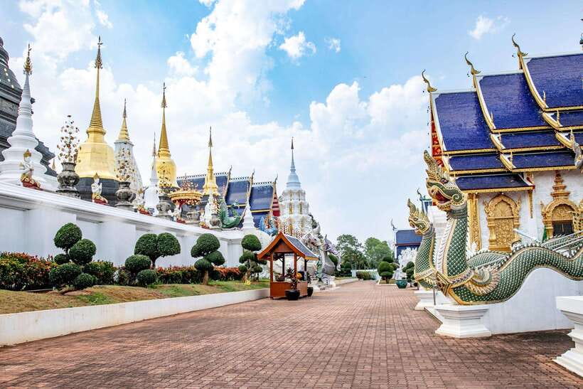 Chiangma: Wat ban den, Blue Temple & Sticky Waterfall. - Should you book Chiang Mai: Wat Ban Den plus Bua Thong Sticky Waterfall?