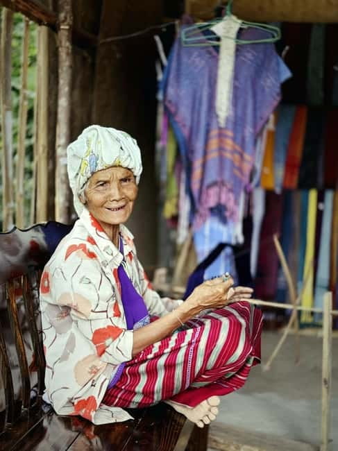 Chiangmai : Doi Inthanon unseen spot , Rice terrace & temple - Karen Culture at Ban Mae Klang Laung: Coffee and Textiles