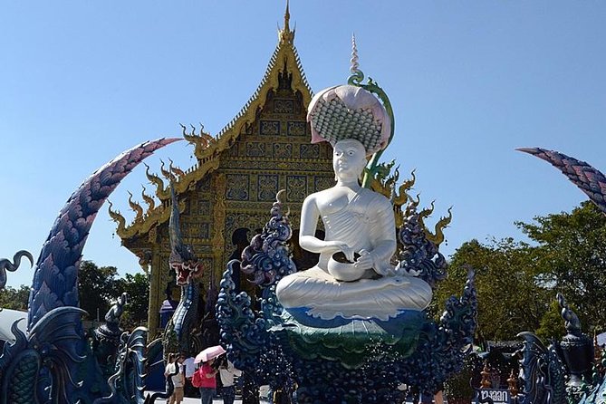Chiangrai Round Trip Classic Tours 3 Days 2 Nights - Day 2: Wat Rong Seur Ten (Blue Temple), Maekok Boat Time, and Baan Dam