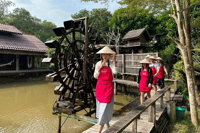 Cooking Class with Organic Farm in Chiang Mai - Market walk first: what the market stop teaches you