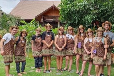 Cooking Evening Class Chiang Mai Visit Organic Garden and Market - Market Stop: Building Flavor Before You Cook