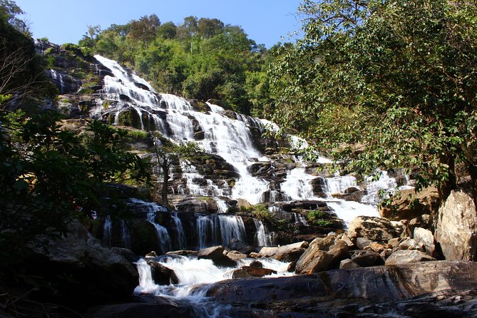 Doi Inthanon National Park including Lunch from Chiang Mai - Karen Village Culture Stop: What to Expect and How to Manage the Mood