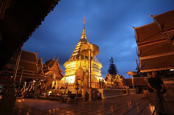 Doi Suthep and Wat Umong Night Tour From Chiang Mai - What to wear and expect when you arrive after sunset