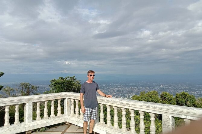Doi Suthep Temple Tour by Local Red Car 3 Hour Adventure - Price and value: what you’re really paying for