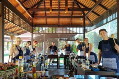 Full-Day Thai Cooking Class with Grandma - Market and Farm Tour - Market Morning at Charoen Charoen: Spices, Herbs, and Getting Your Bearings