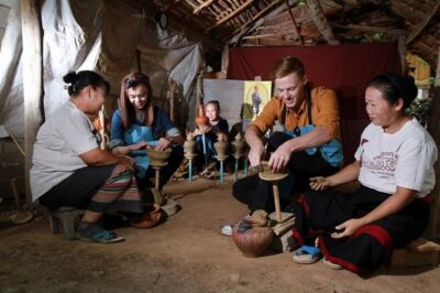 Grand Canyon Chiang Mai Private Tour with Pottery Village - Wat Ton Kwen (Wat Intharawat): wooden Lanna temple details you can actually notice