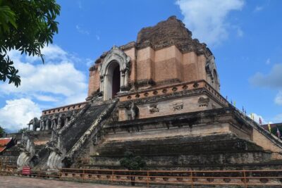 Half Day Chiang Mai City and Cultural by TukTuk, Samlor & Red car (Private Tour) - Warorot Market (Kad Luang): Eating and Shopping Like a Local