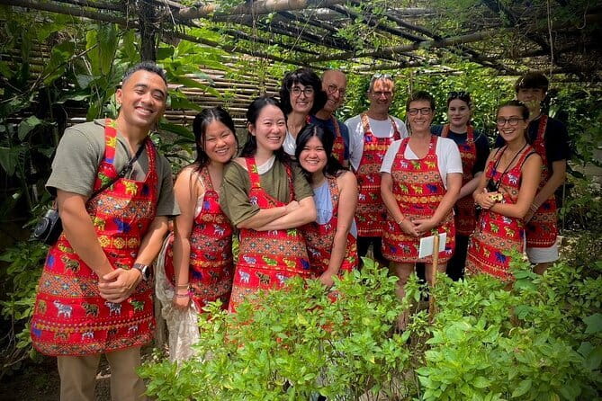 Half Day Chiang Mai Cooking Class and Market Taste Tour - The menu you’ll cook: classic Thai categories (and what they teach)