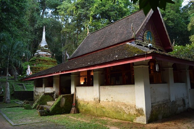 Half Day Doi Suthep Temple and short trekking on monk trail (Private Tour) - What You’ll Want to Wear (and Pack) for Temples + Trail
