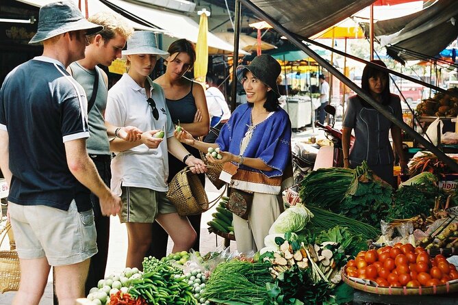 Half Day Guided Thai Cooking Class in Chiang Mai - Comfort details that make the class feel easy