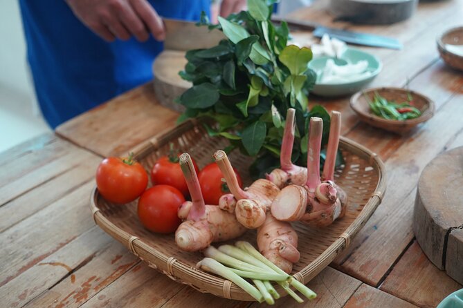 Half Day Guided Thai Cooking Class in Chiang Mai - Who should book this Thai cooking class, and who might want a different option