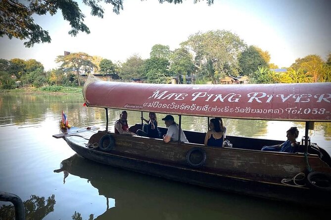 Half Day Private Chiang Mai Trishaw Ride and Mae Ping River Cruise - Warorot Market (Kad Luang): garlands, lotus folding, and meaning you can actually see